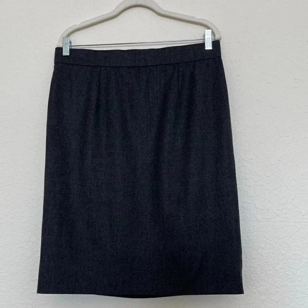 Dark grey classic pencil skirt made of fine wool ,made in Italy size 10